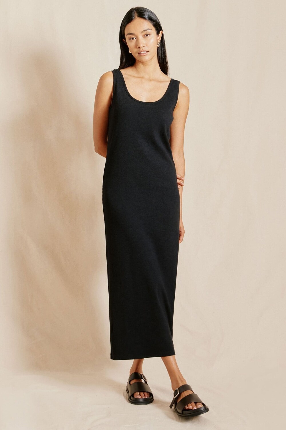 Платье макси из джерси в рубчик без рукавов Albaray, черный
Платье макси из джерси в рубчик без рукавов Albaray, черный