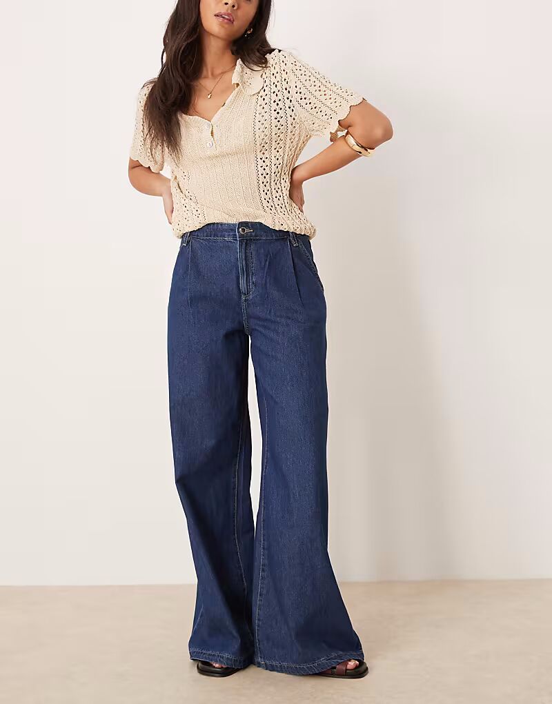 Джинсы прямого кроя Mango со складками спереди, темно-синего цвета
Джинсы прямого кроя Mango со складками спереди, темно-синего цвета