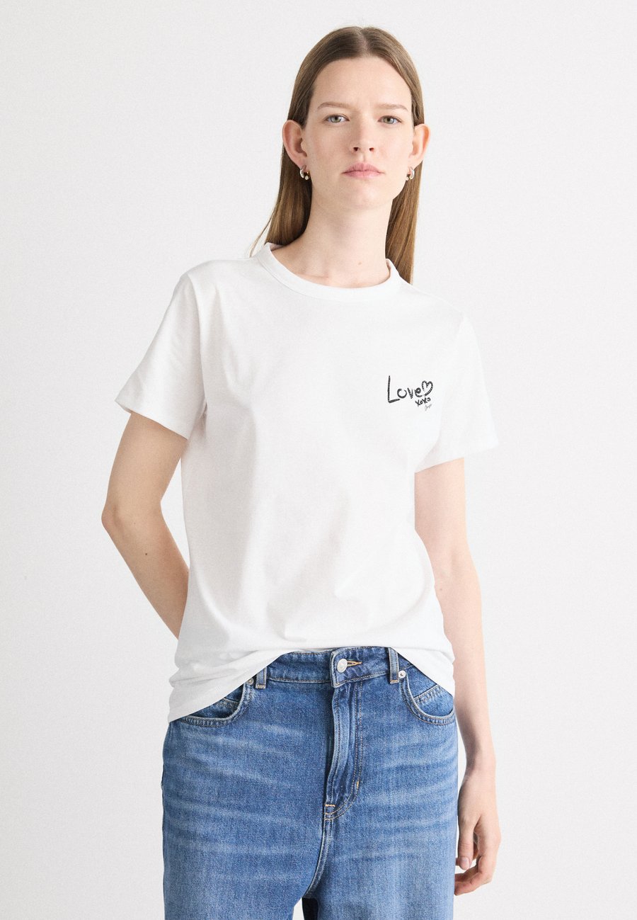 Футболка BOSS ELOGO, White
Футболка BOSS ELOGO, White