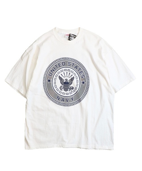 Футболка с отражающим принтом, бренд NAVY, цвет белый
Футболка с отражающим принтом, бренд NAVY, цвет белый