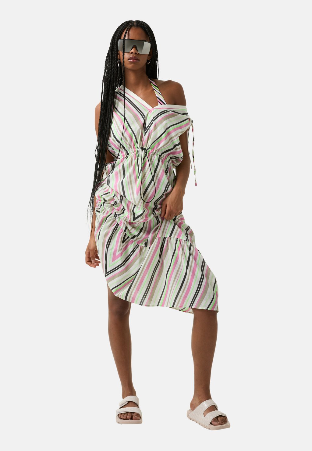 Повседневное платье JULIA2 Bogner Fire + Ice, белый
Повседневное платье JULIA2 Bogner Fire + Ice, белый