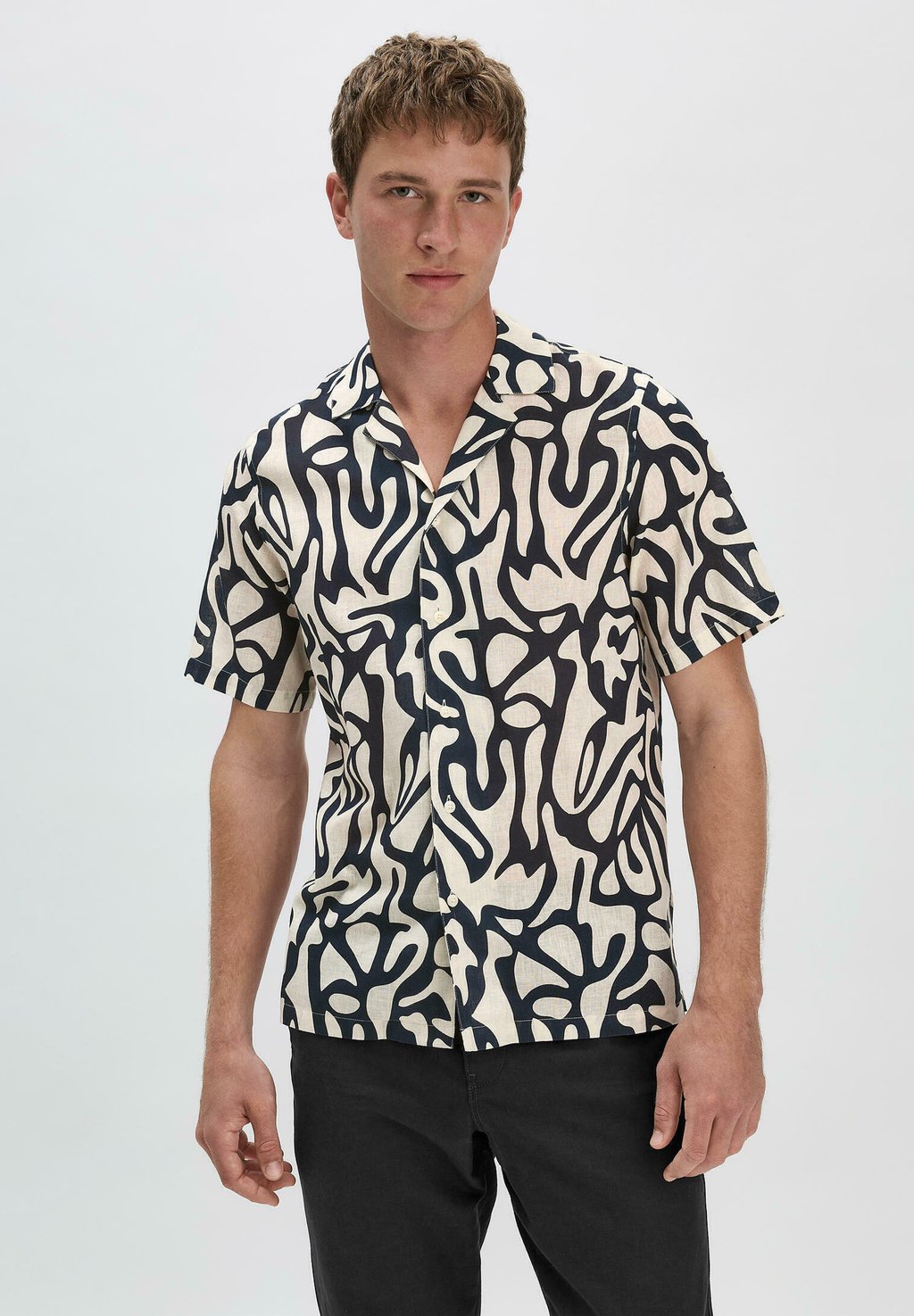 Рубашка hessnatur, черный
Рубашка hessnatur, черный