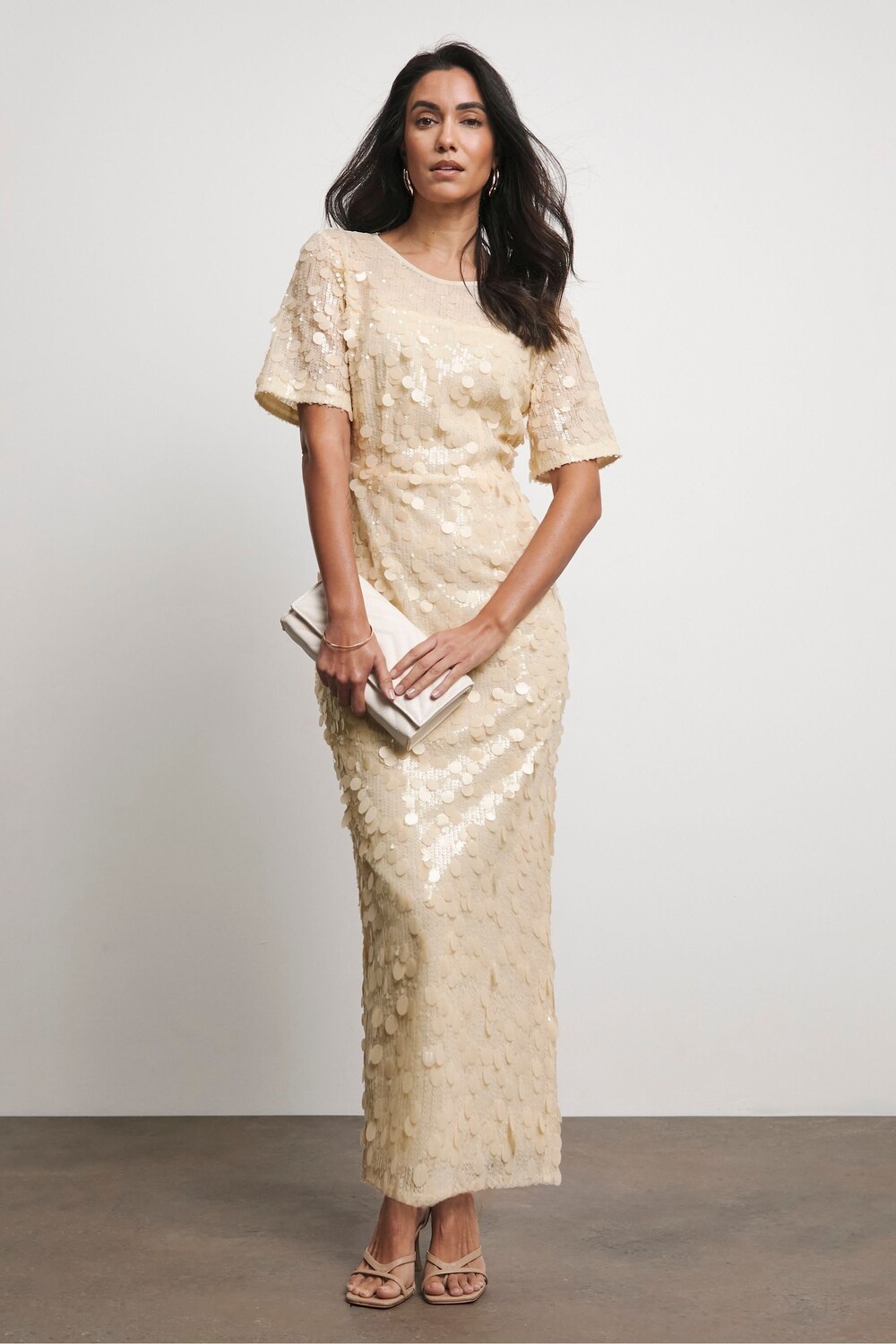 Платье колонна с пайетками Joanna Hope, бежевый
Платье колонна с пайетками Joanna Hope, бежевый