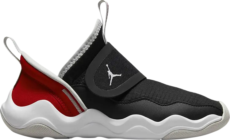 Кроссовки Jordan 23/7 PS 'Bloodline', черный
Кроссовки Jordan 23/7 PS 'Bloodline', черный