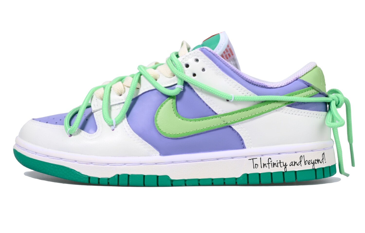 Кроссовки для скейтбординга Dunk женские с низким верхом, белый/зеленый Nike
Кроссовки для скейтбординга Dunk женские с низким верхом, белый/зеленый Nike