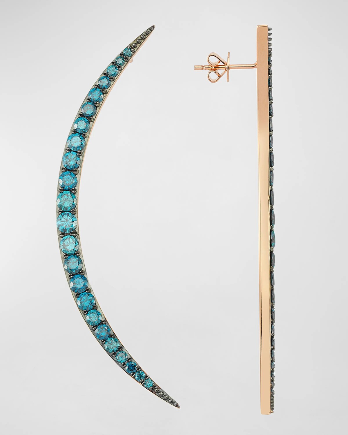 Серьги в форме полумесяца с голубыми бриллиантами BeeGoddess 
Серьги в форме полумесяца с голубыми бриллиантами BeeGoddess