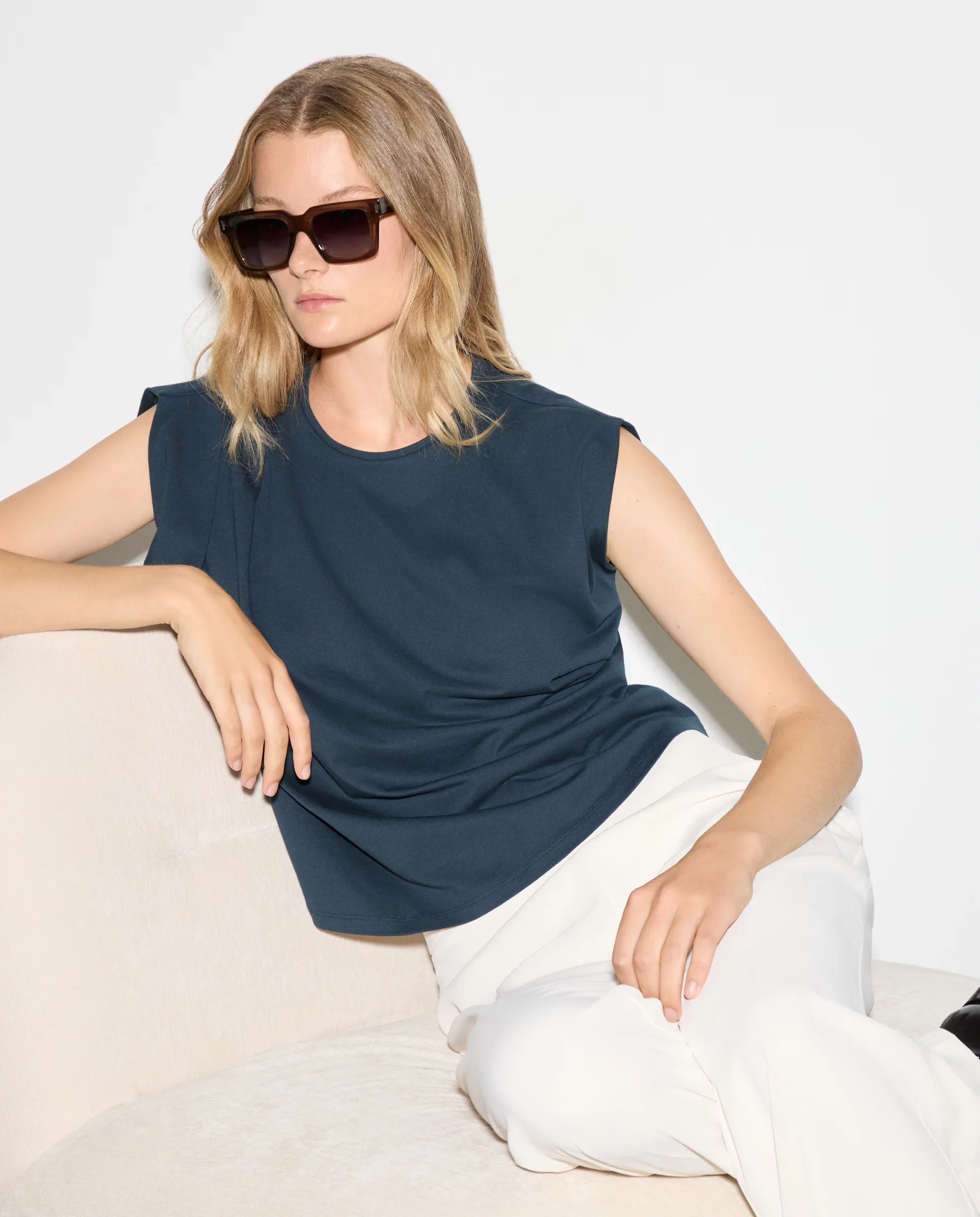 Женская безрукавка с драпировкой Woman El Corte Inglés, темно-зеленый
Женская безрукавка с драпировкой Woman El Corte Inglés, темно-зеленый