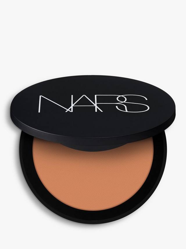 Матирующая пудра Soft Matte Advanced для идеального тона NARS, Off Shore
Матирующая пудра Soft Matte Advanced для идеального тона NARS, Off Shore