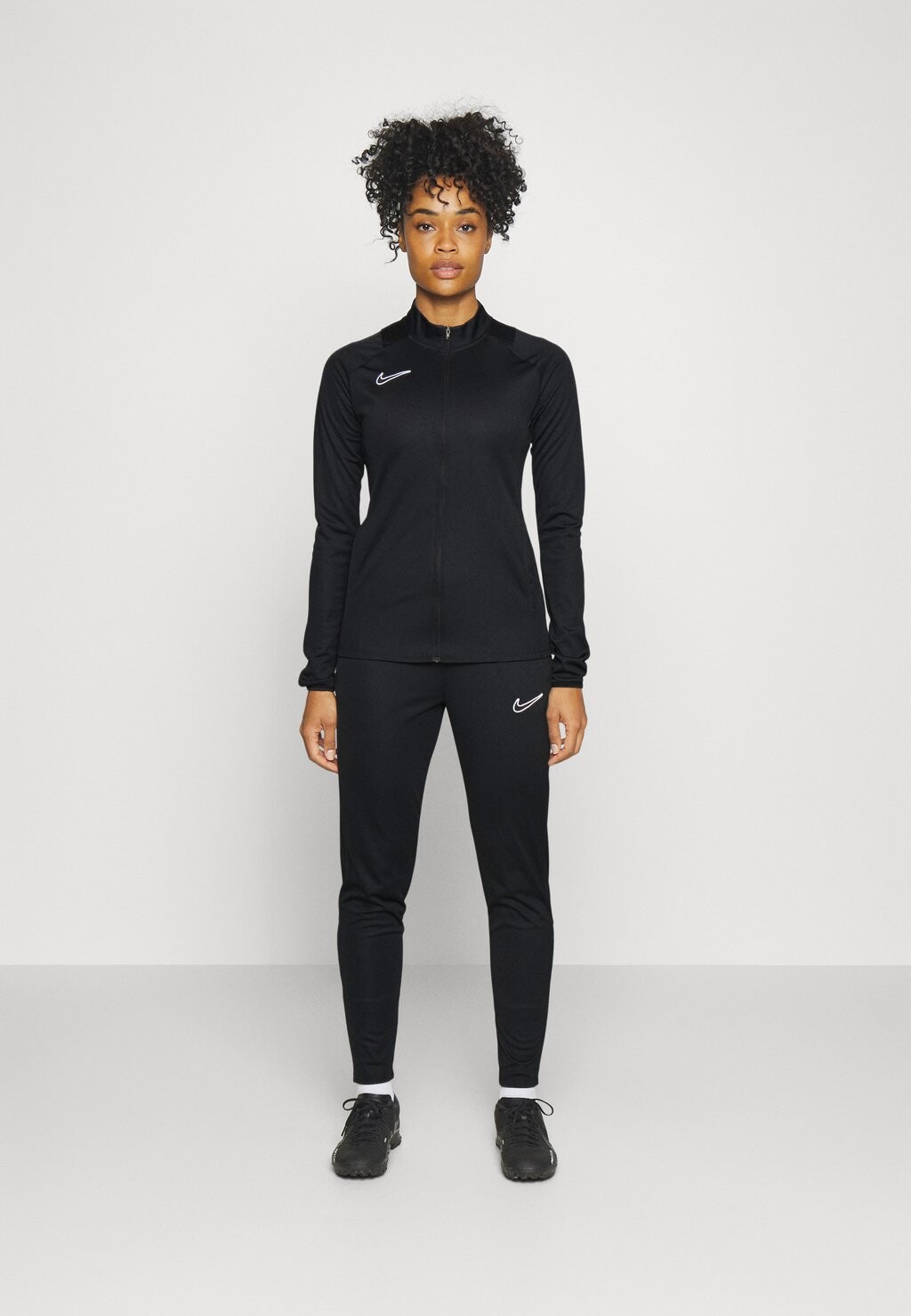 Спортивный костюм Nike, черно-белый, Черный, Спортивный костюм Nike, черно-белый
Спортивный костюм Nike, черно-белый, Черный, Спортивный костюм Nike, черно-белый