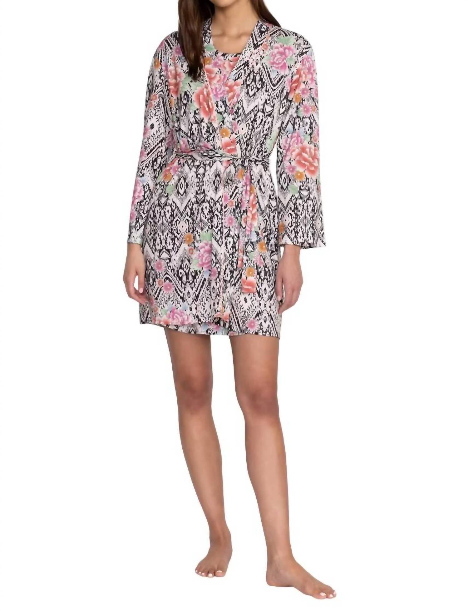 Джонси Халат в цветочном принте Azzie Flower Neo Johnny Was, Azzie Flower Neo
Джонси Халат в цветочном принте Azzie Flower Neo Johnny Was, Azzie Flower Neo