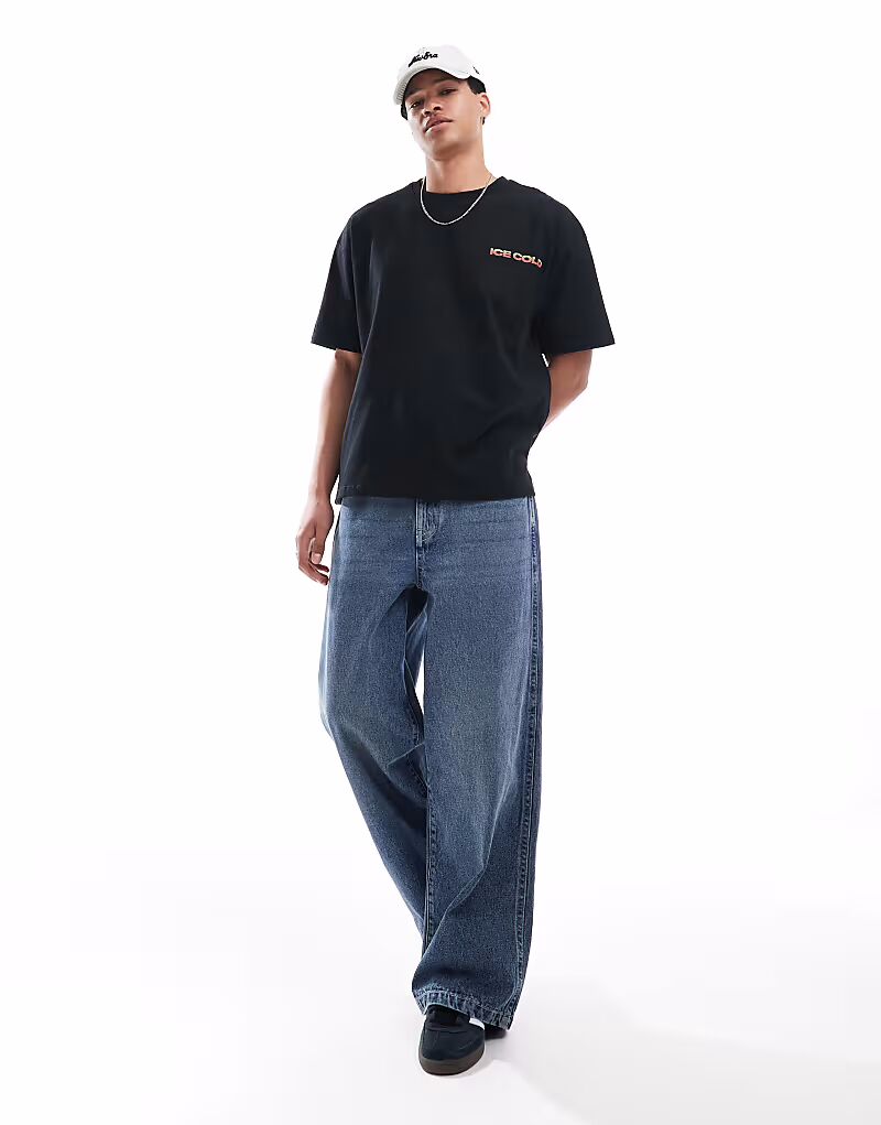 Футболка свободного кроя ASOS DESIGN черного цвета с принтом на спине
Футболка свободного кроя ASOS DESIGN черного цвета с принтом на спине