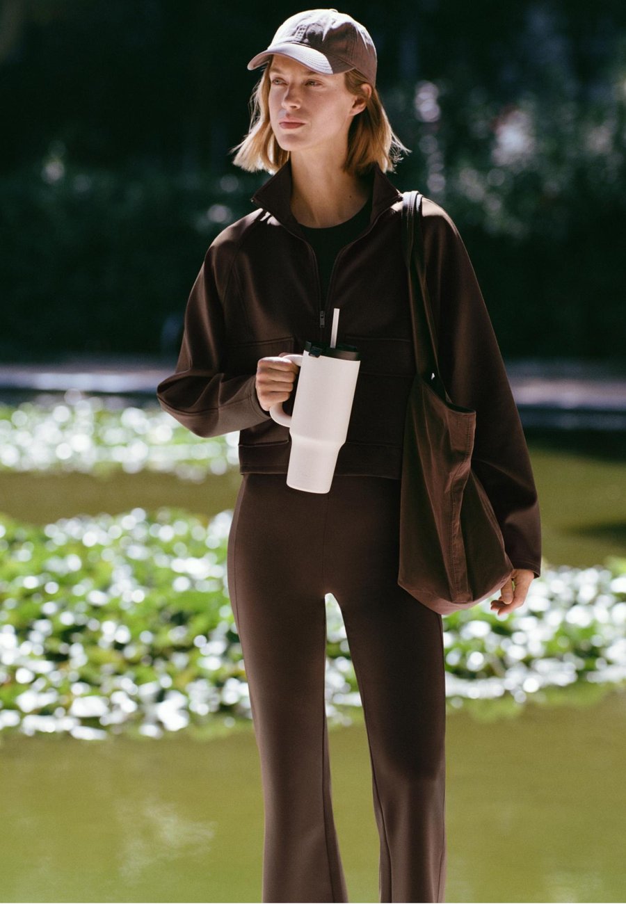 Сумка-шоппер OYSHO SOFT SHOPPER , Brown
Сумка-шоппер OYSHO SOFT SHOPPER , Brown