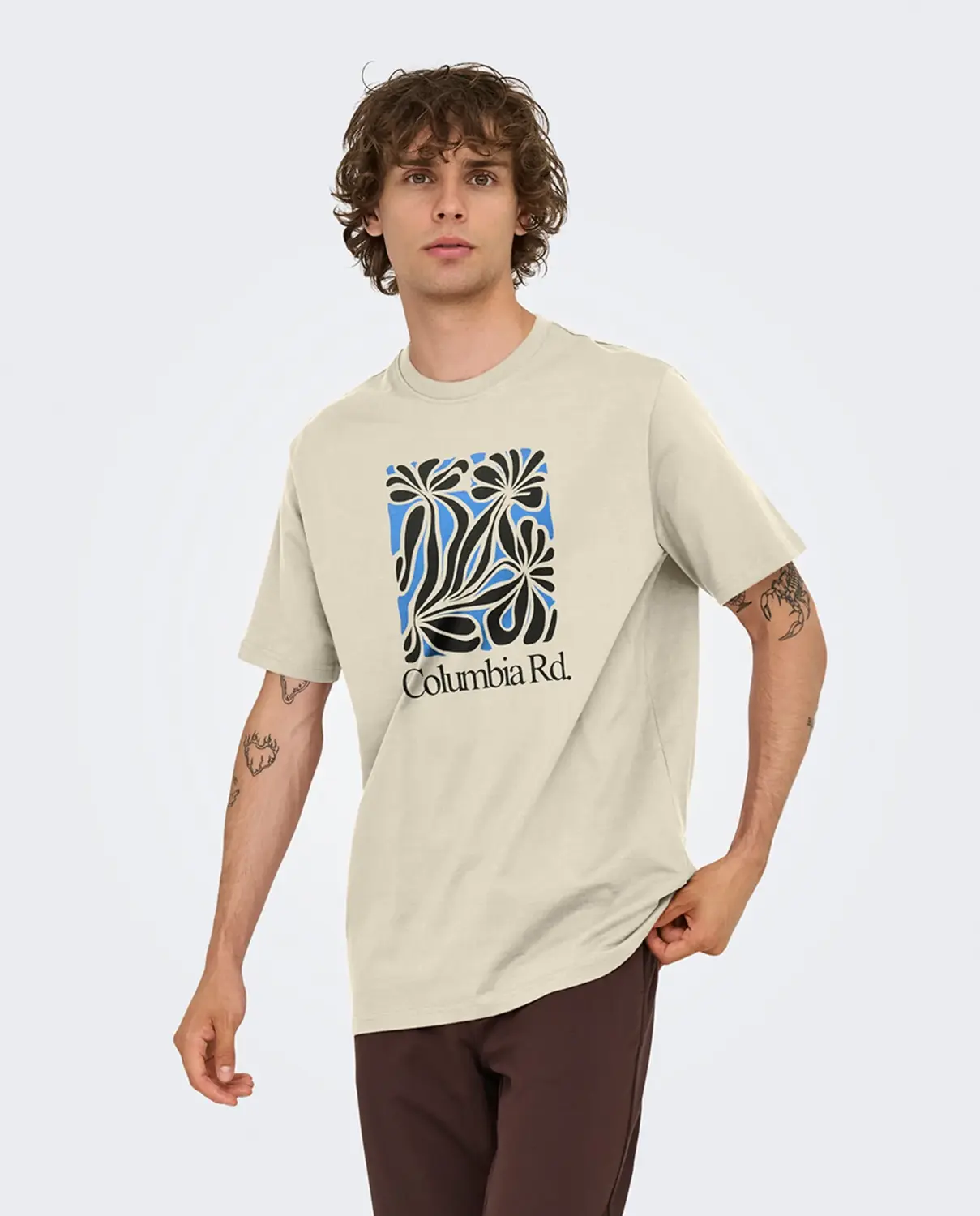 Мужская футболка с коротким рукавом классического кроя Only & Sons, бежевый
Мужская футболка с коротким рукавом классического кроя Only & Sons, бежевый