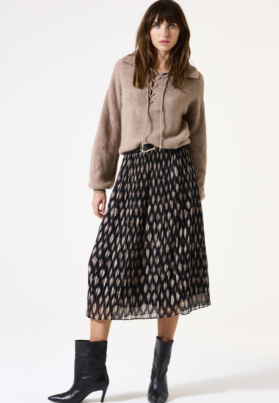 Джемпер Garcia Jumper, Taupe
Джемпер Garcia Jumper, Taupe