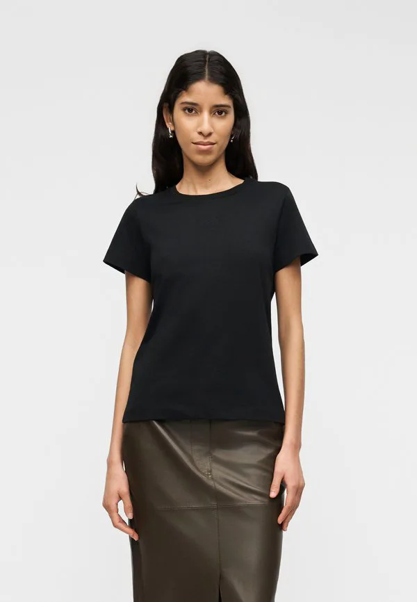 Базовая футболка bussolotto Pinko, Nero Limousine, Розовый, Базовая футболка bussolotto Pinko, Nero Limousine
Базовая футболка bussolotto Pinko, Nero Limousine, Розовый, Базовая футболка bussolotto Pinko, Nero Limousine