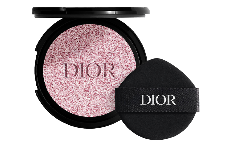 DIOR Мягкая и сияющая кремовая и стойкая воздушная подушка для коррекции тона кожи 13g
DIOR Мягкая и сияющая кремовая и стойкая воздушная подушка для коррекции тона кожи 13g