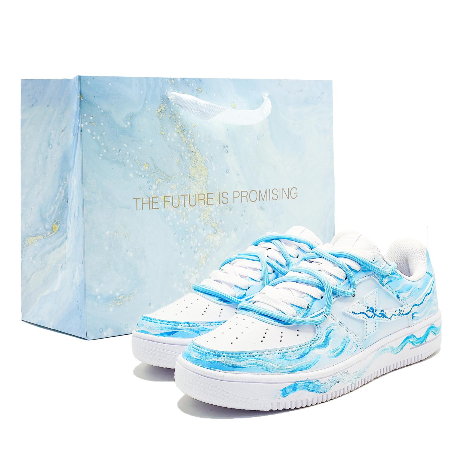 XTEP Кроссовки Air Force One с нескользящим и износостойким покрытием, низкие, для скейтбординга, мужские, белые, синие
XTEP Кроссовки Air Force One с нескользящим и износостойким покрытием, низкие, для скейтбординга, мужские, белые, синие