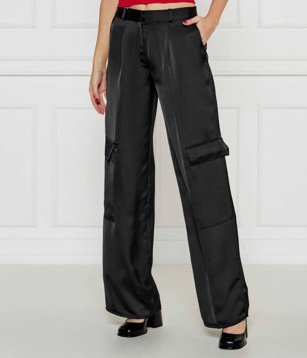 Штаны женские Hugo атласные свободные, черный
Штаны женские Hugo атласные свободные, черный