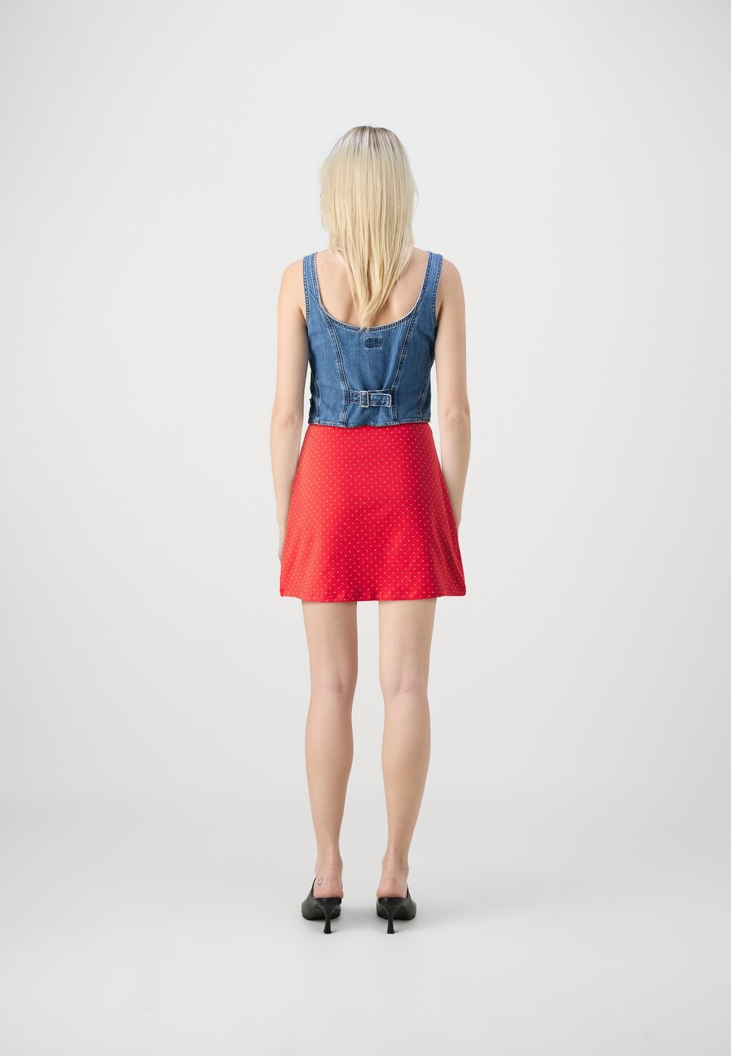 Мини-юбка ONLLEXI SKIRT ONLY, красный
Мини-юбка ONLLEXI SKIRT ONLY, красный