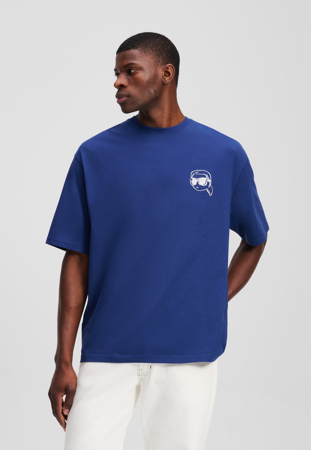 Футболка с принтом IKON KARL LAGERFELD, синий
Футболка с принтом IKON KARL LAGERFELD, синий