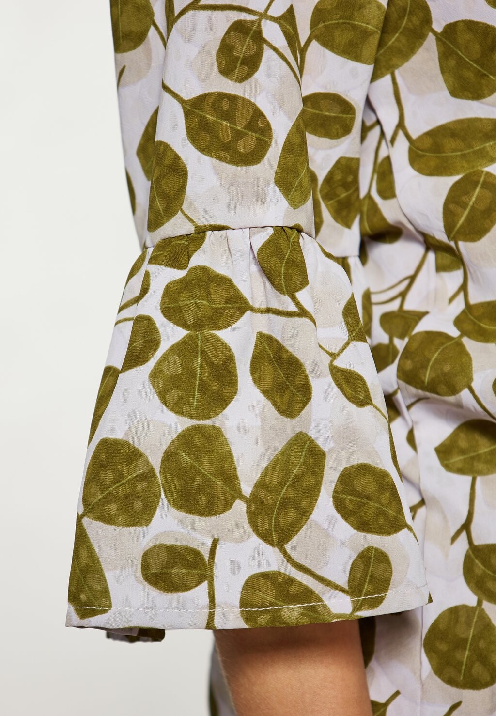 Блуза usha, кремовый
Блуза usha, кремовый