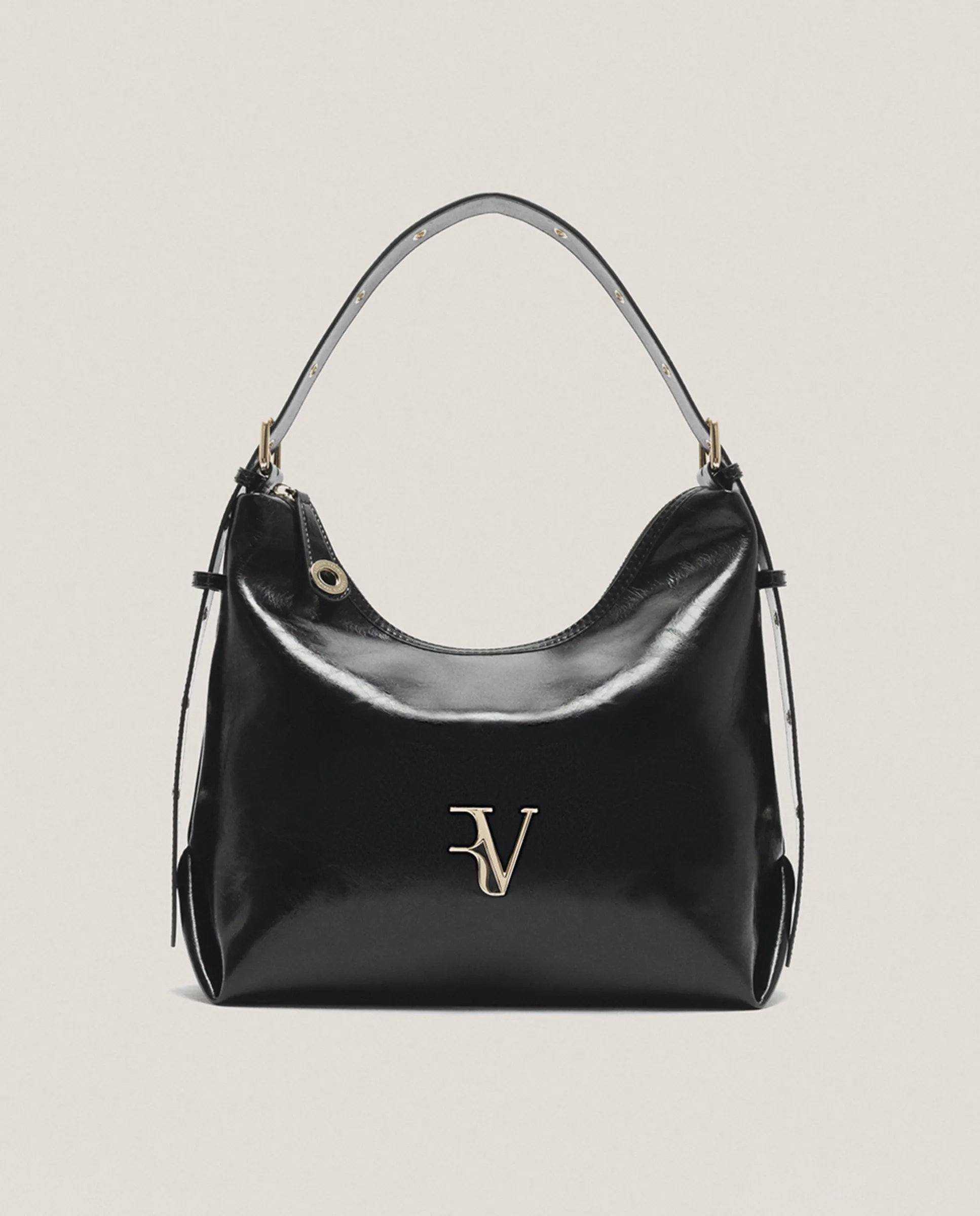 Женская сумка-хобо Margot Metal из кракелированной кожи Roberto Verino, черный
Женская сумка-хобо Margot Metal из кракелированной кожи Roberto Verino, черный