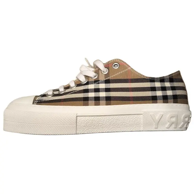 Burberry Низкие парусиновые туфли мужские коричневые
Burberry Низкие парусиновые туфли мужские коричневые