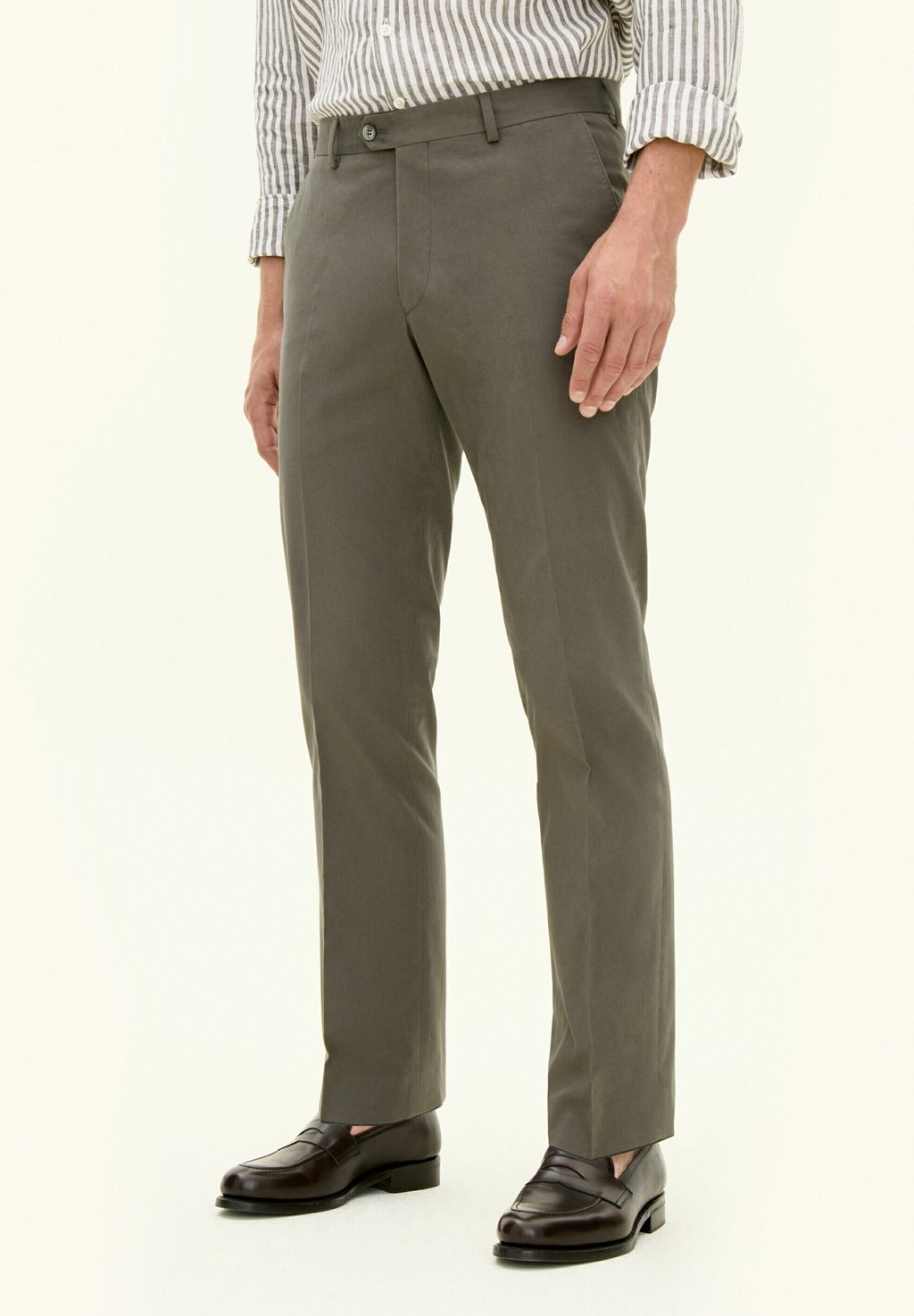 Чиносы DANDY Oscar Jacobson, зеленый
Чиносы DANDY Oscar Jacobson, зеленый