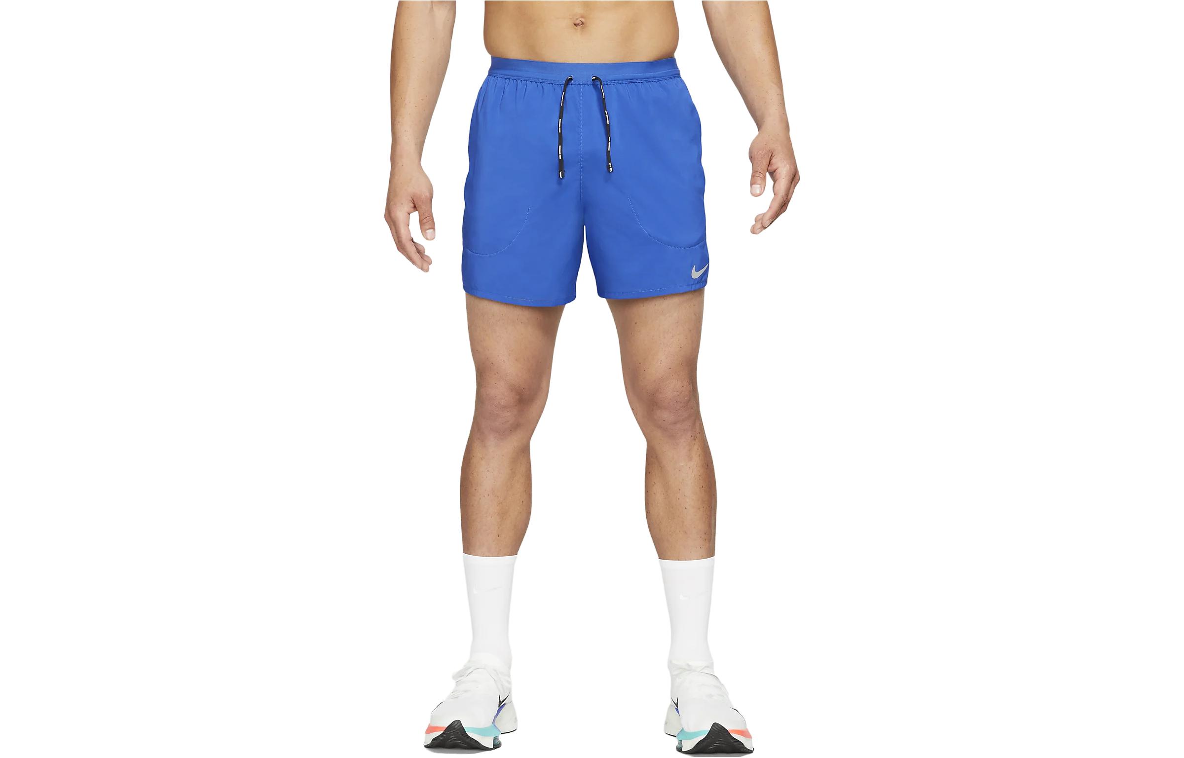 Повседневные шорты мужские сапфирово-синие Nike, королевский синий
Повседневные шорты мужские сапфирово-синие Nike, королевский синий