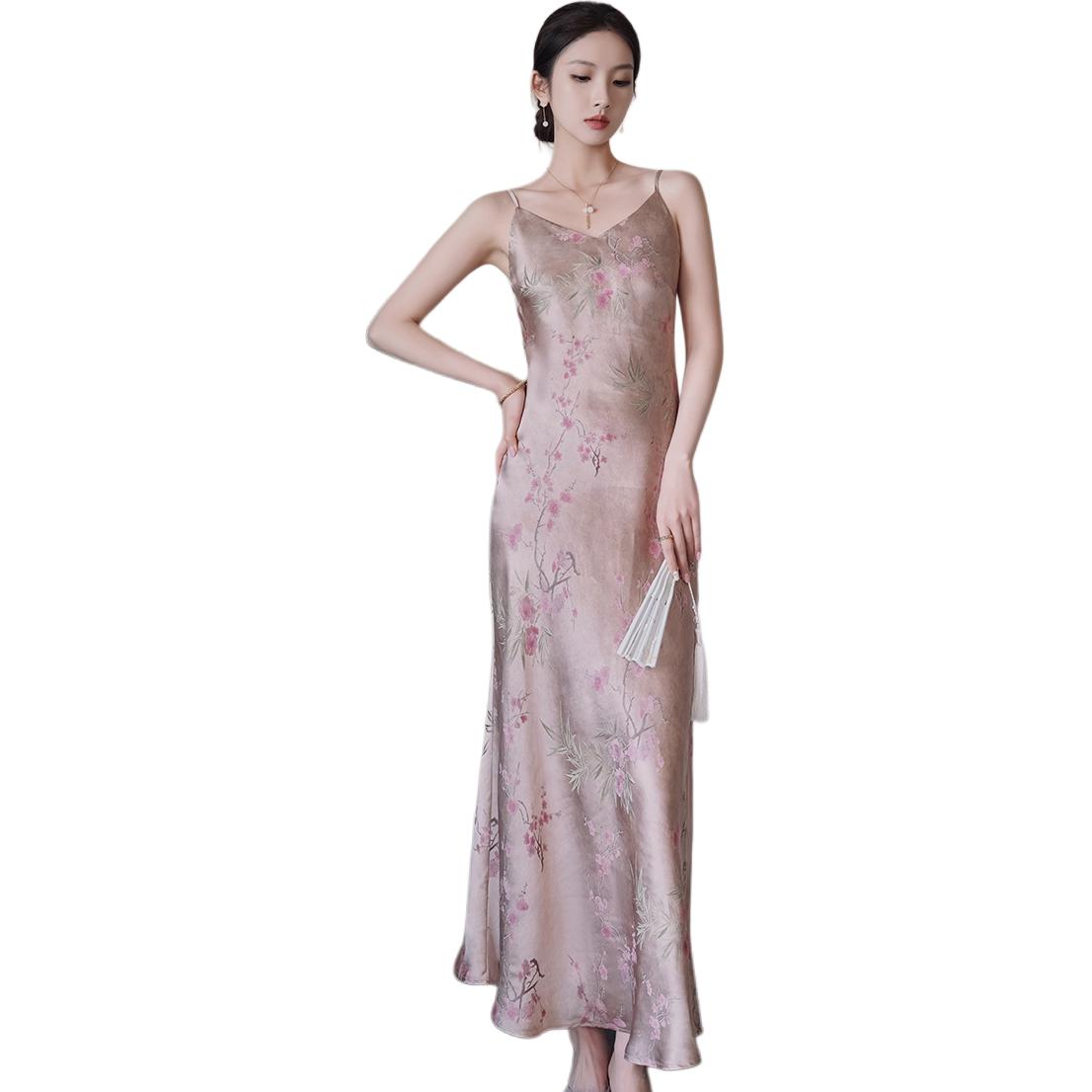 Женское розовое платье-комбинация JK&JS
Женское розовое платье-комбинация JK&JS