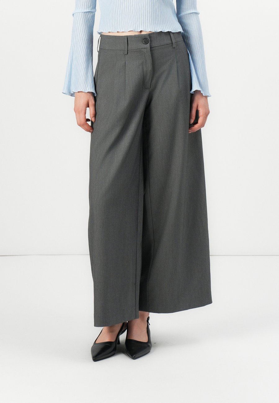 Брюки Vero Moda VMKIMBERLY, Dark Grey
Брюки Vero Moda VMKIMBERLY, Dark Grey