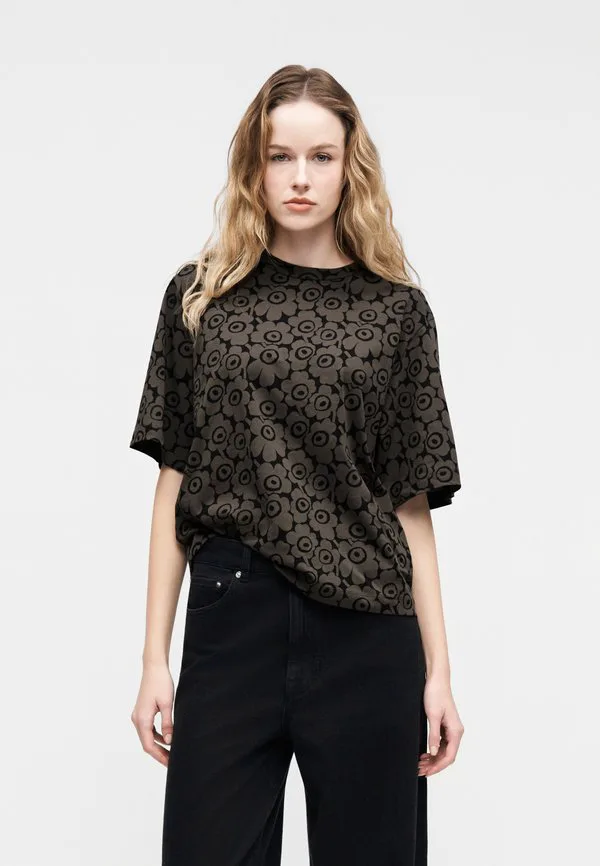 Футболка juulia unikko с принтом Marimekko, Brown/Black, Черный, Футболка juulia unikko с принтом Marimekko, Brown/Black
Футболка juulia unikko с принтом Marimekko, Brown/Black, Черный, Футболка juulia unikko с принтом Marimekko, Brown/Black