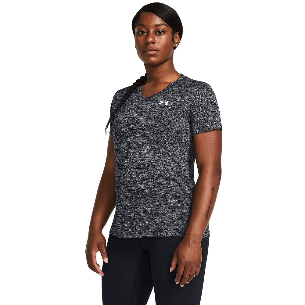 Женская футболка Under Armour Tech с V-образным вырезом и короткими рукавами, черный
Женская футболка Under Armour Tech с V-образным вырезом и короткими рукавами, черный