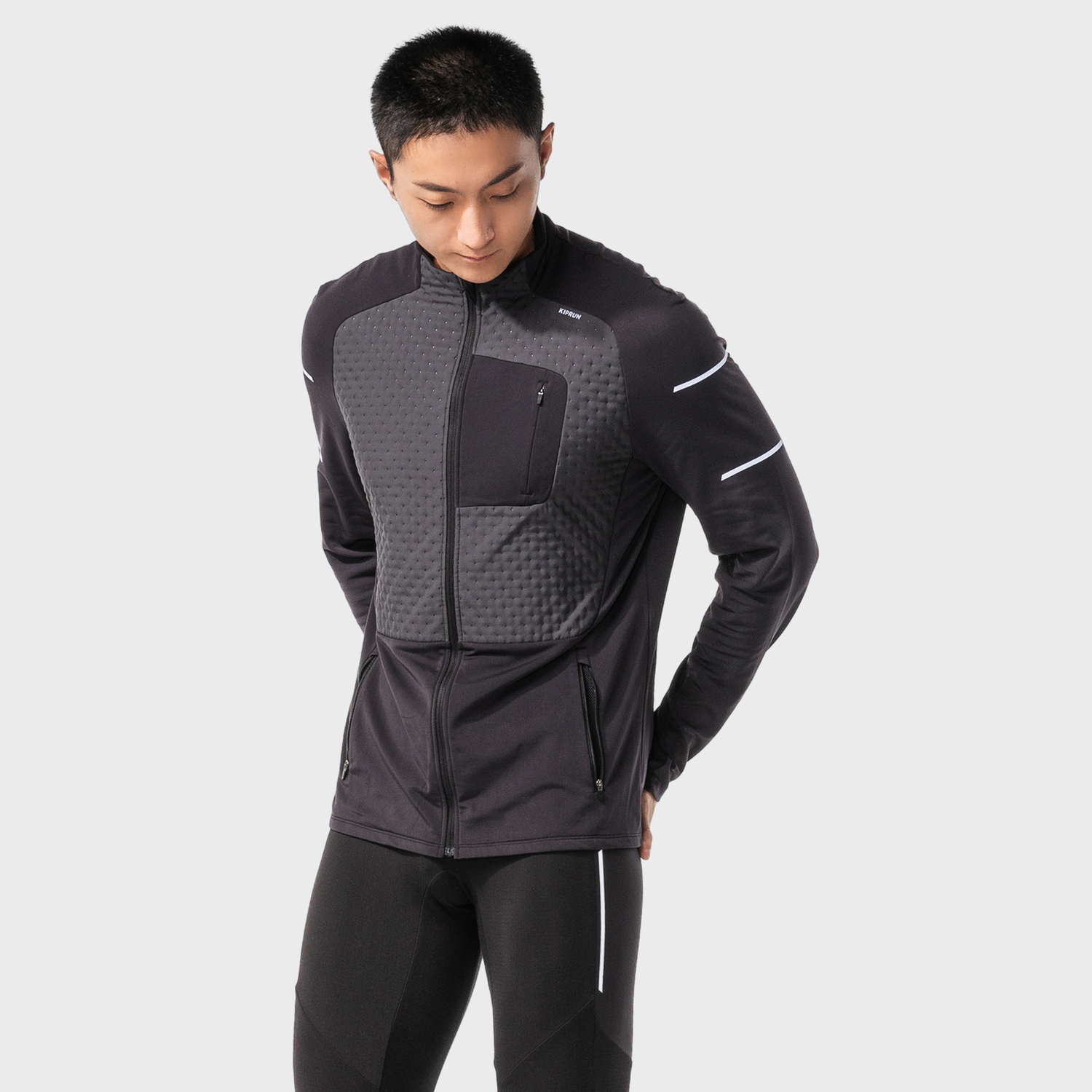 Мужская беговая куртка серии 900 Kiprun
Мужская беговая куртка серии 900 Kiprun