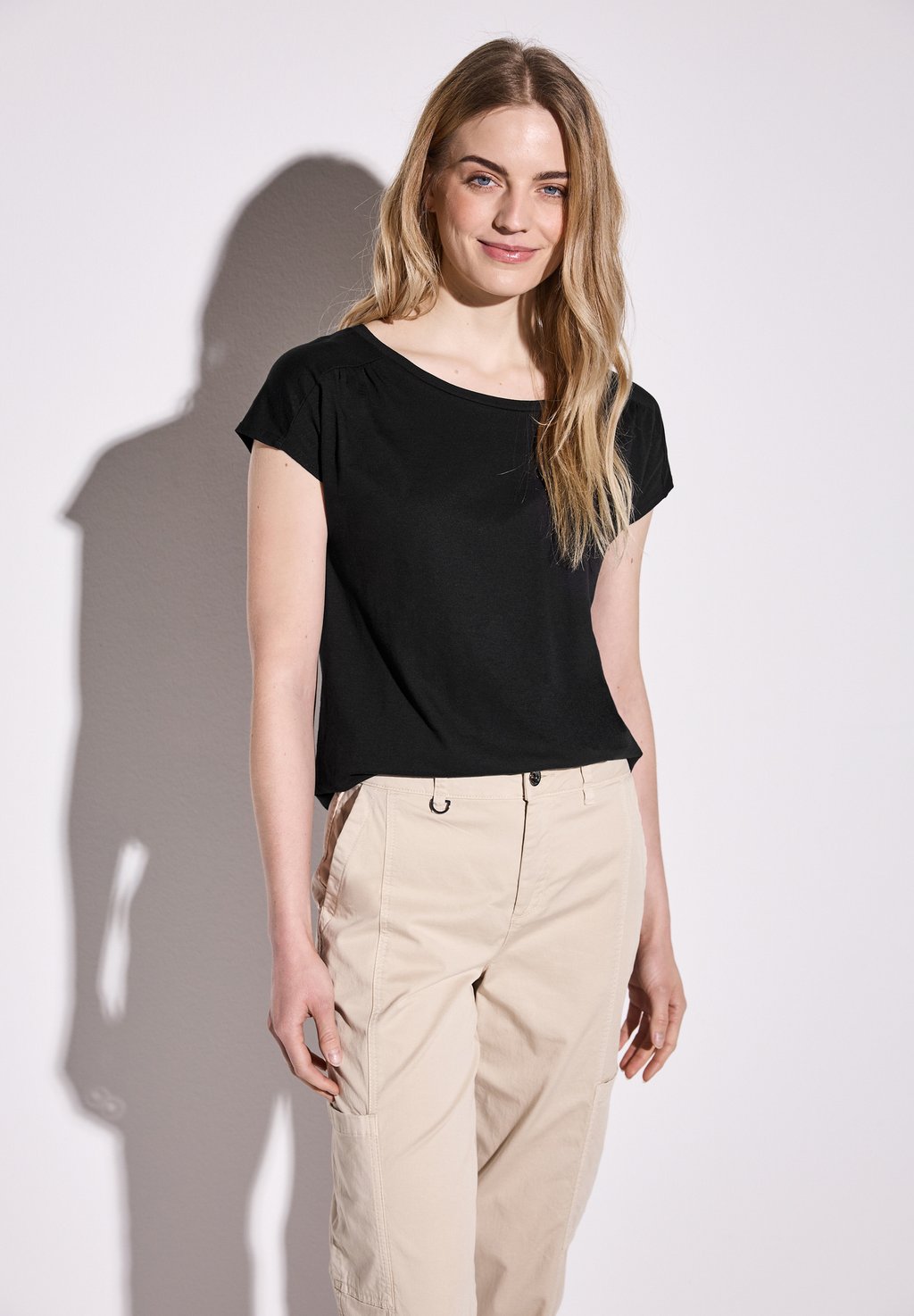 Базовая футболка Street One, черный
Базовая футболка Street One, черный