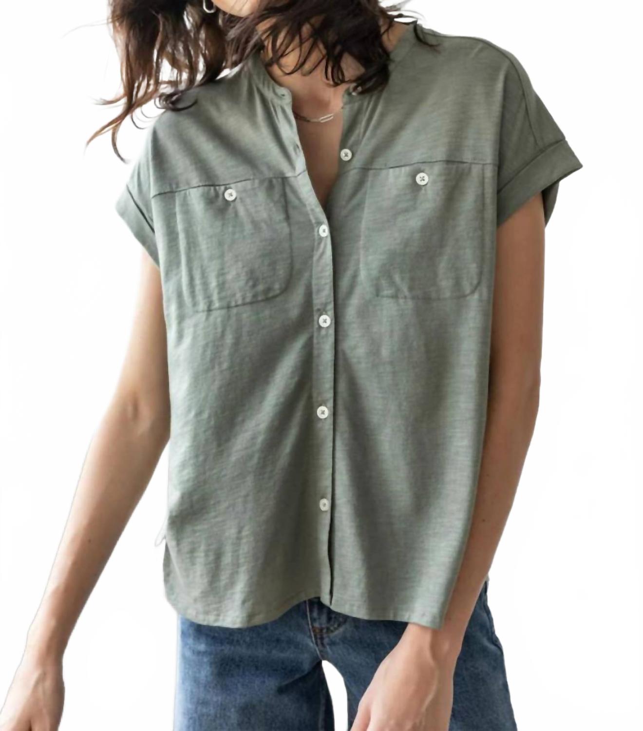 Женская рубашка с воротником-стойкой на пуговицах в цвете чертополоха Lilla P, Thistle
Женская рубашка с воротником-стойкой на пуговицах в цвете чертополоха Lilla P, Thistle