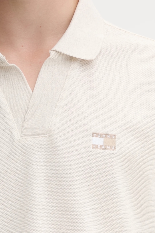 Поло Tommy Jeans, бежевый
Поло Tommy Jeans, бежевый