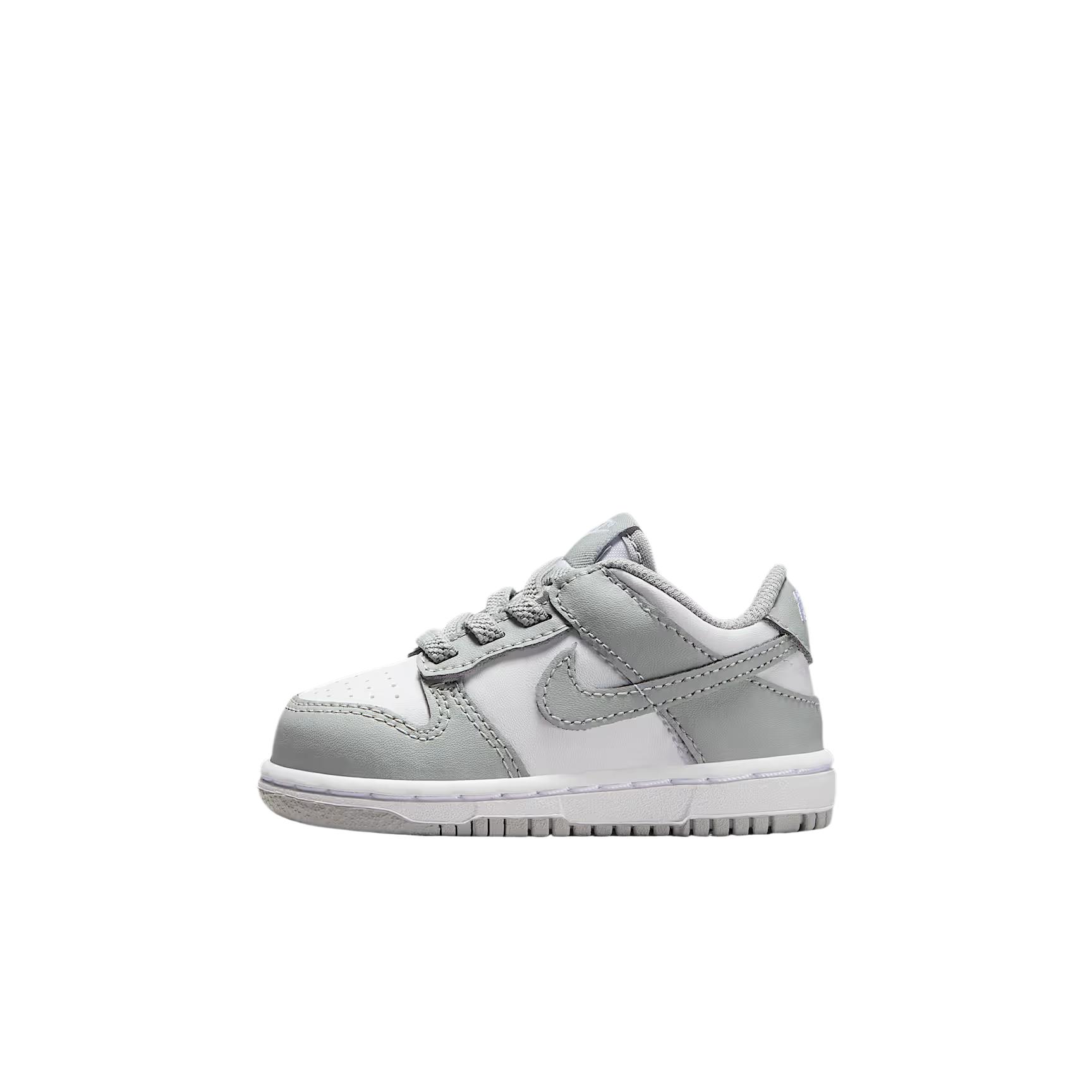 Dunk Low топ для малышей light gray для младенцев и малышей Nike, светло-серый
Dunk Low топ для малышей light gray для младенцев и малышей Nike, светло-серый