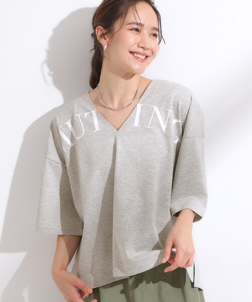 Футболка с V-образным вырезом и принтом Cutie Blonde, светло-серый
Футболка с V-образным вырезом и принтом Cutie Blonde, светло-серый