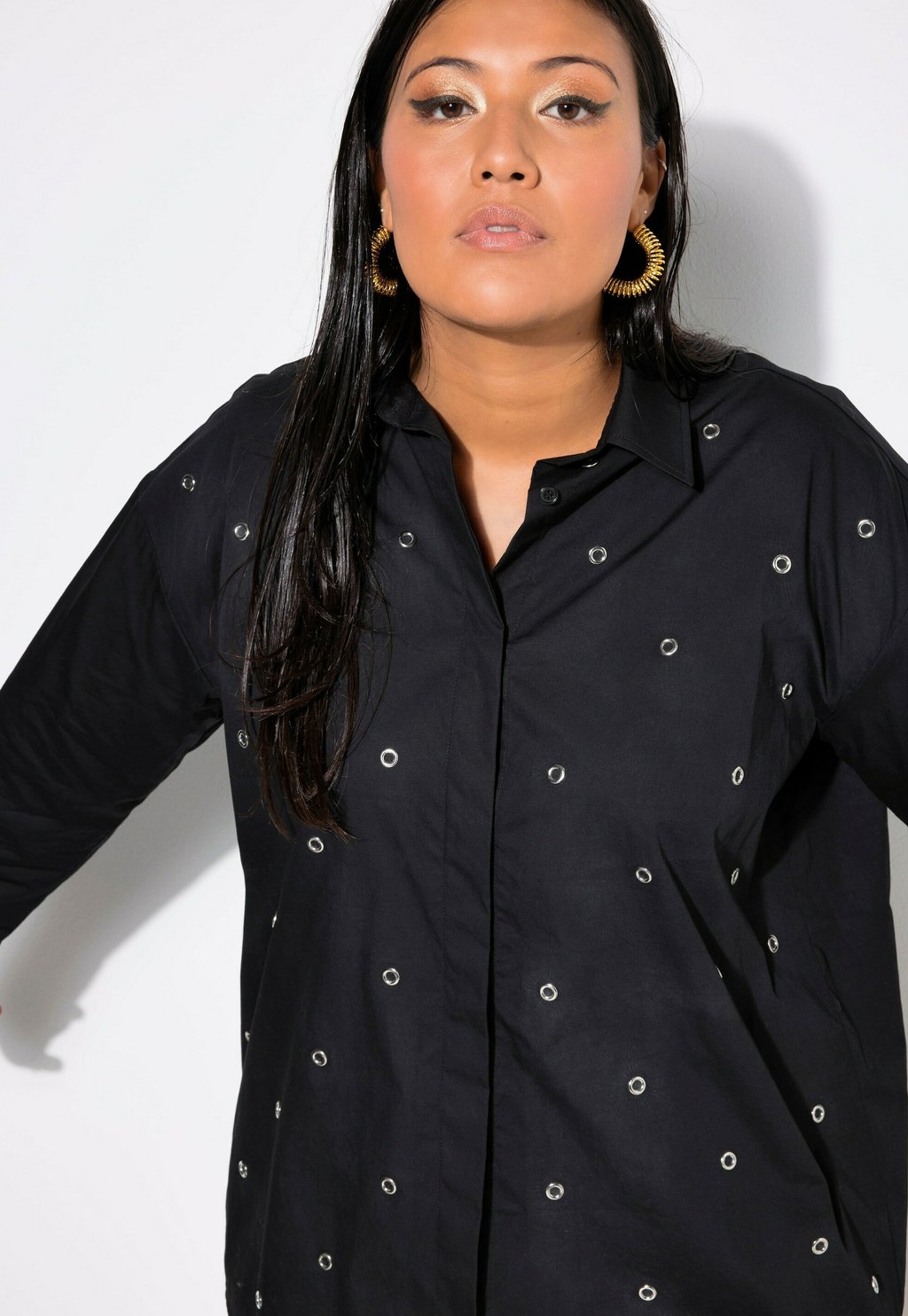 Блузка на пуговицах Studio Untold, черный 
Блузка на пуговицах Studio Untold, черный
