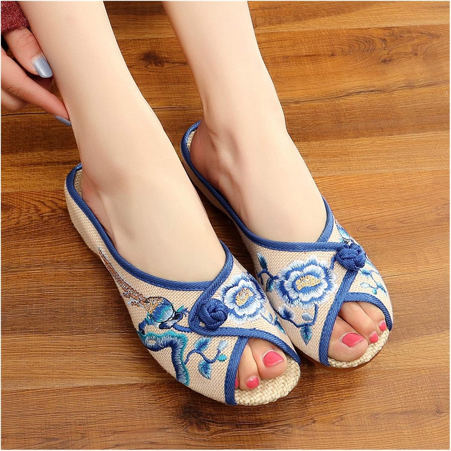 Вышитые туфли YXCKG, женские тапочки, женская обувь, тапочки с китайской вышивкой, летняя обувь для дома и улицы, льняные сандалии на платформе, туфли с подошвой оксфорды (Цвет: синий, Размер: EUR39)
Вышитые туфли YXCKG, женские тапочки, женская обувь, тапочки с китайской вышивкой, летняя обувь для дома и улицы, льняные сандалии на платформе, туфли с подошвой оксфорды (Цвет: синий, Размер: EUR39)