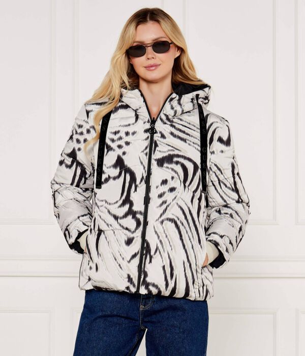 Двусторонняя куртка эмели Regular fit Guess Jeans, черный
Двусторонняя куртка эмели Regular fit Guess Jeans, черный