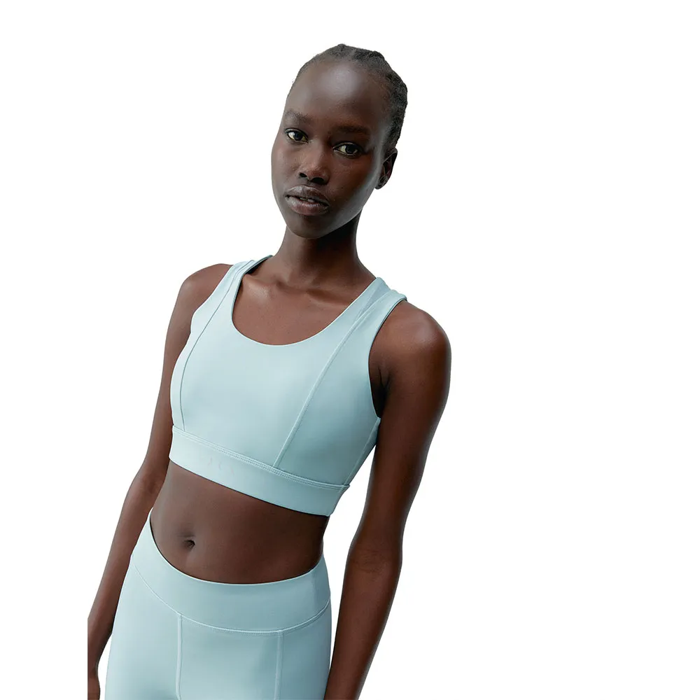 Спортивный топ Born Living Yoga Namir medium support, синий
Спортивный топ Born Living Yoga Namir medium support, синий