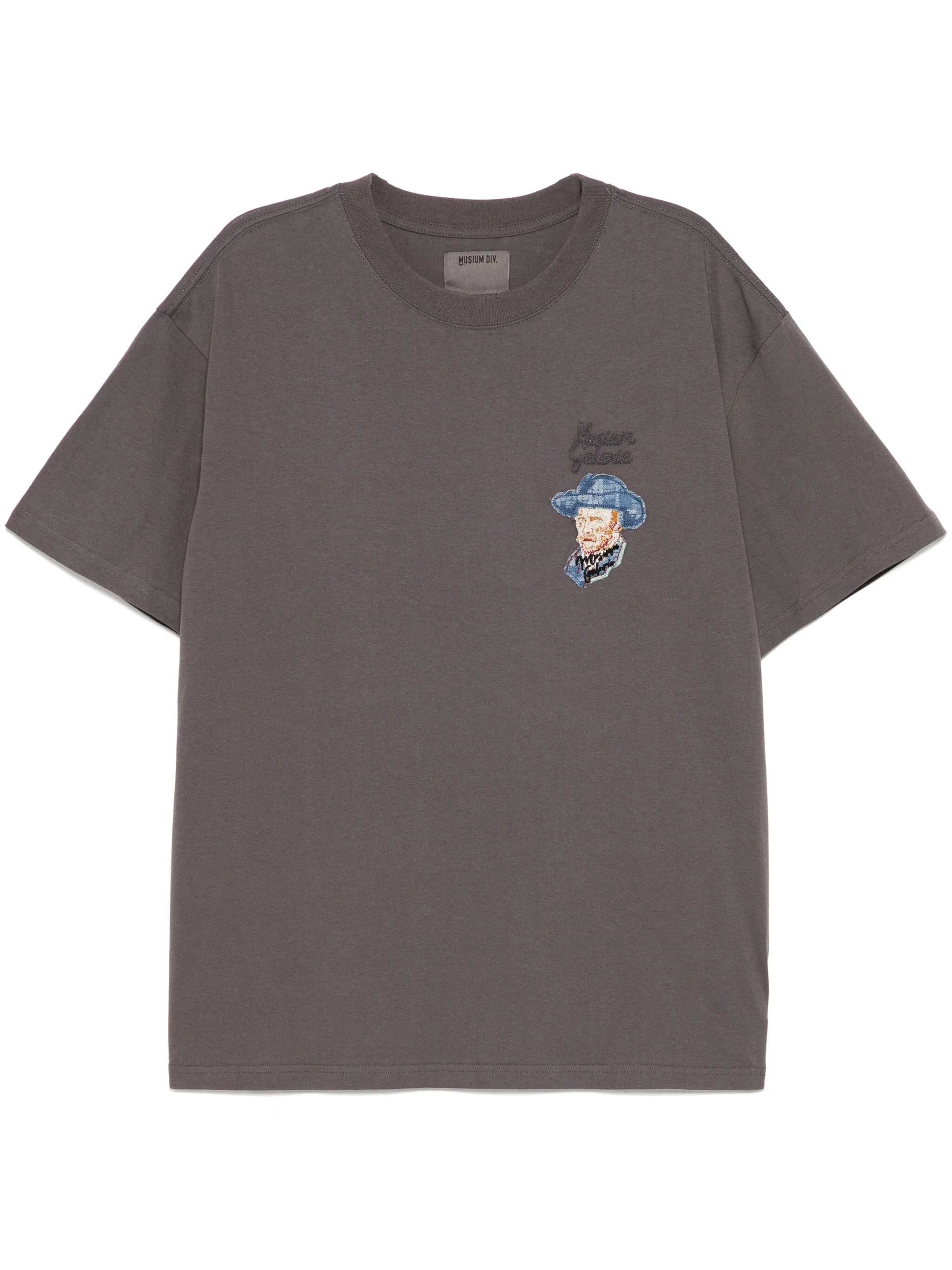 Футболка с вышитым логотипом Musium Div., серый
Футболка с вышитым логотипом Musium Div., серый