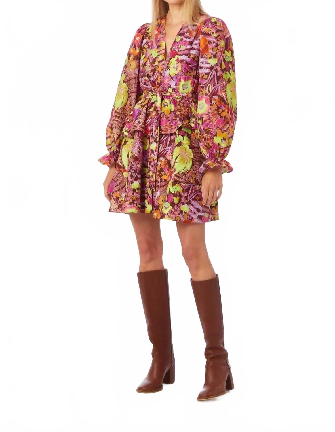 Мини-платье Umbra с цветочным принтом "Светлячок" Marie Oliver, firefly floral
Мини-платье Umbra с цветочным принтом "Светлячок" Marie Oliver, firefly floral