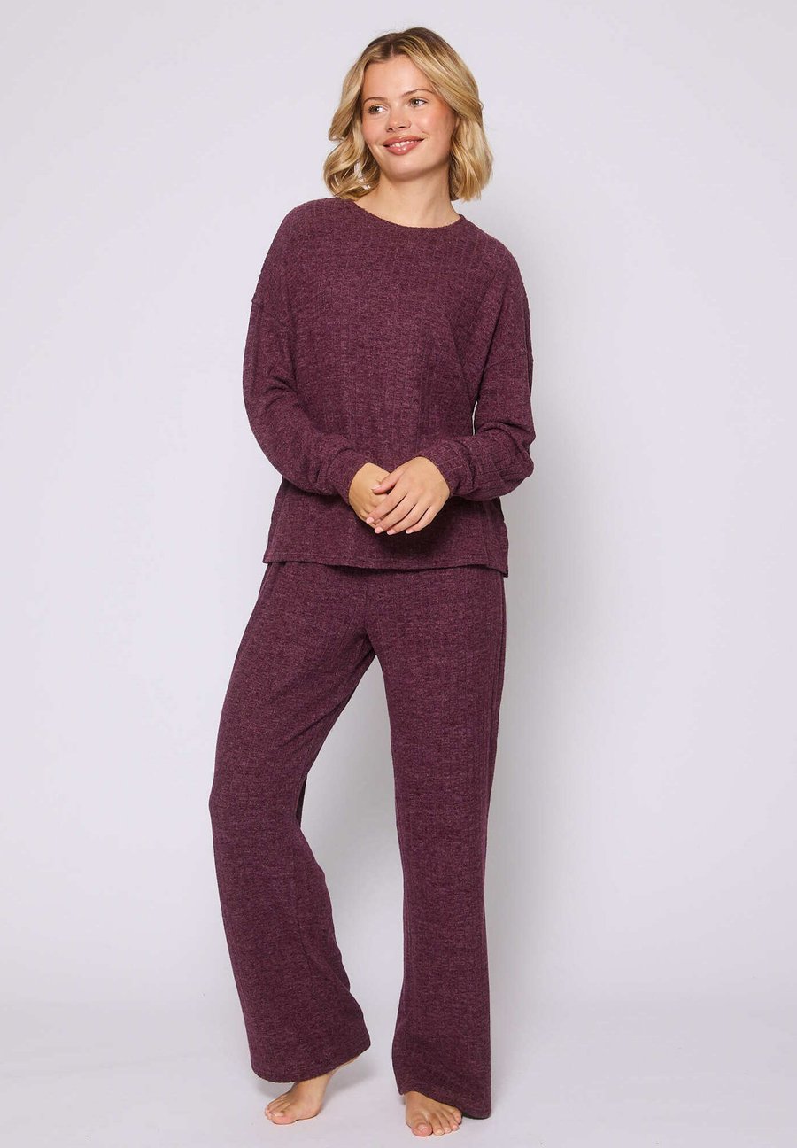 Пижамный комплект Loungeable BRUSHED RIB LONG SLEEVE SET, Purple
Пижамный комплект Loungeable BRUSHED RIB LONG SLEEVE SET, Purple