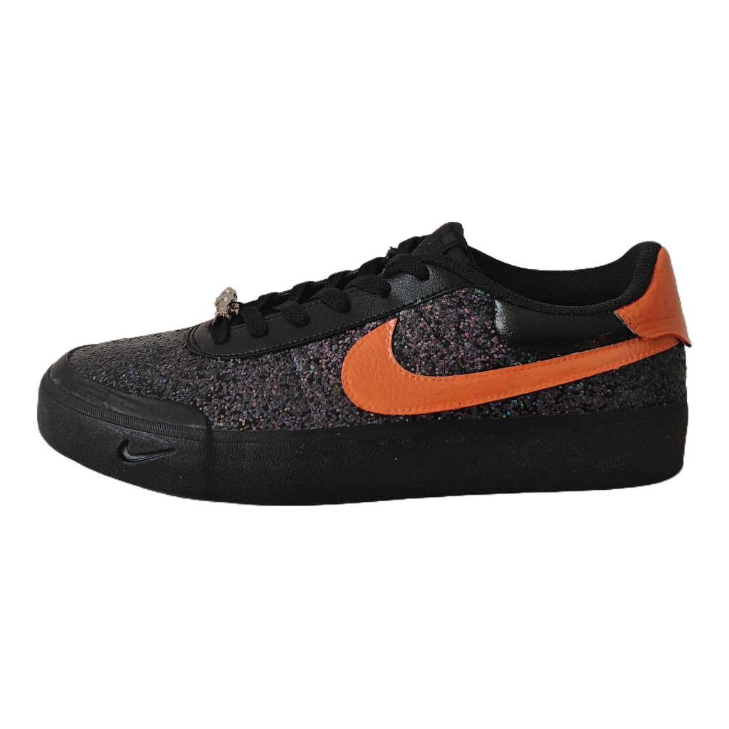 Nike Кроссовки для скейтборда Court Shot Baby's Breath низкие мужские black orange
Nike Кроссовки для скейтборда Court Shot Baby's Breath низкие мужские black orange