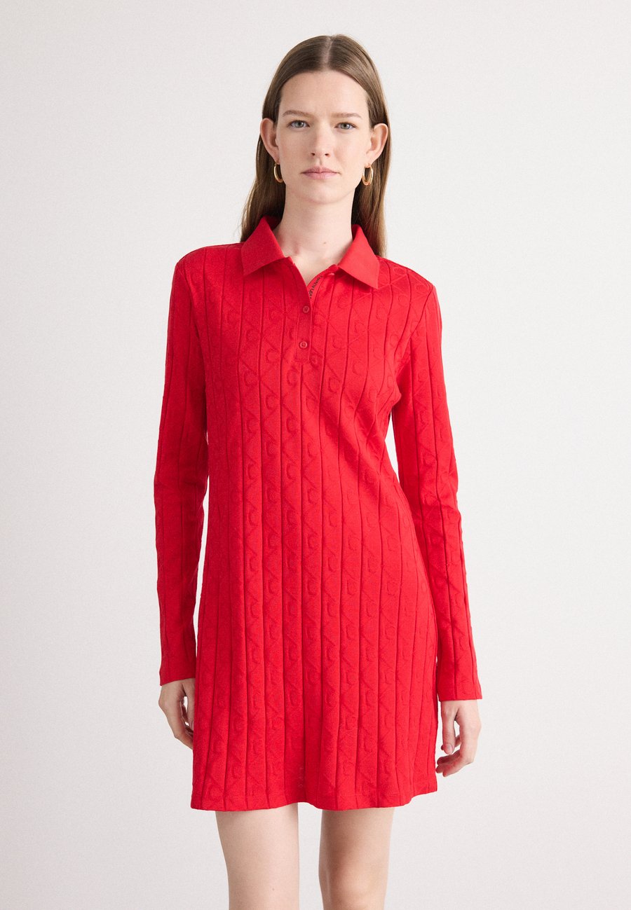 Платье Calvin Klein Jeans POLO DRESS, Berry Sangria/Red
Платье Calvin Klein Jeans POLO DRESS, Berry Sangria/Red