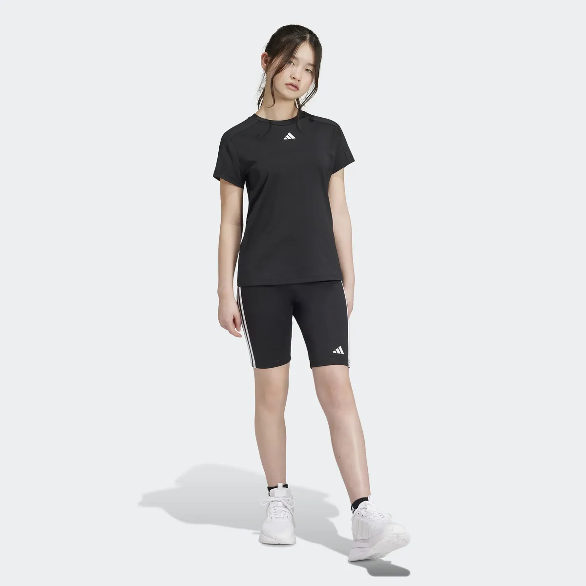 Спортивный комбинезон adidas "JG TR-ES 3S TSE" (2 шт.) Adidas Sportswear, белый
Спортивный комбинезон adidas "JG TR-ES 3S TSE" (2 шт.) Adidas Sportswear, белый