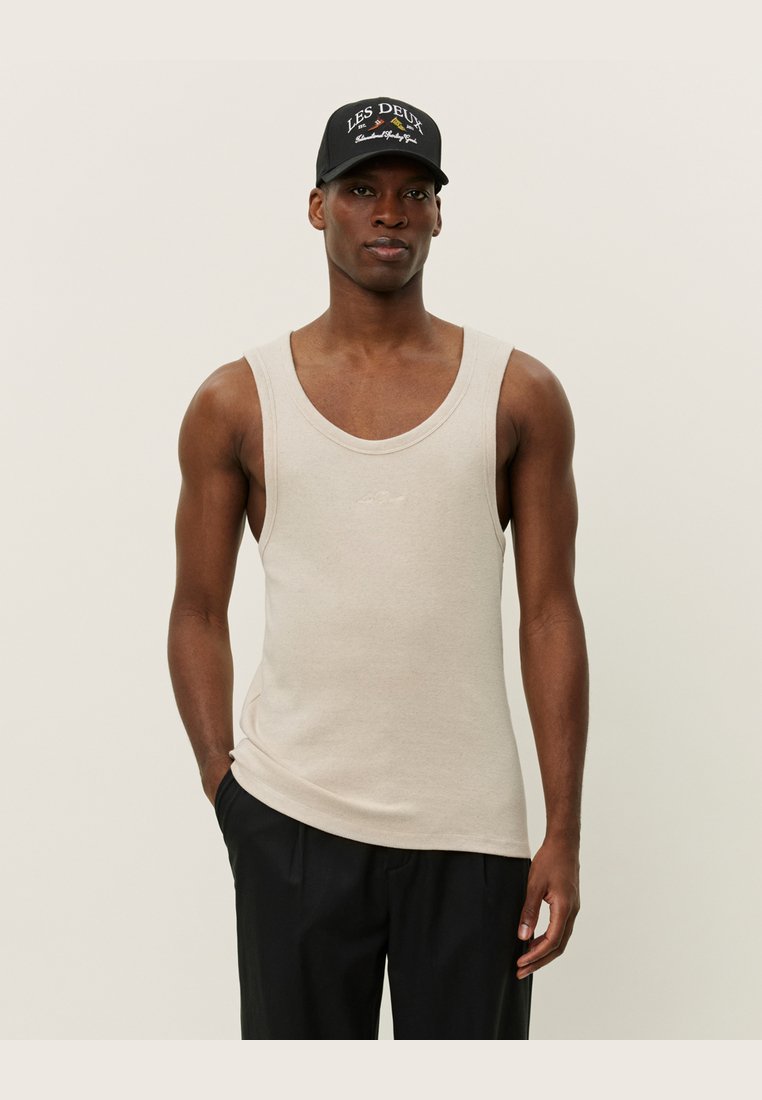 Майка ARTHUR FLECK Les Deux, кремовый
Майка ARTHUR FLECK Les Deux, кремовый